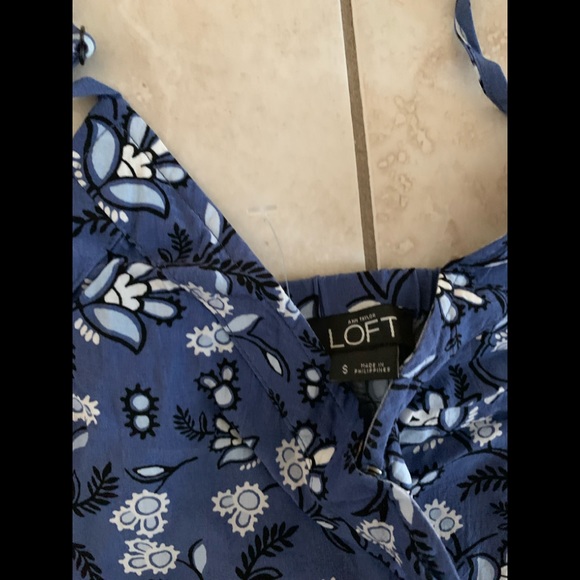 Loft Womens V neck romper - Picture 3 of 3